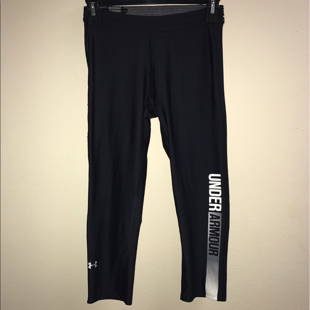 Crop Under Armour Pants